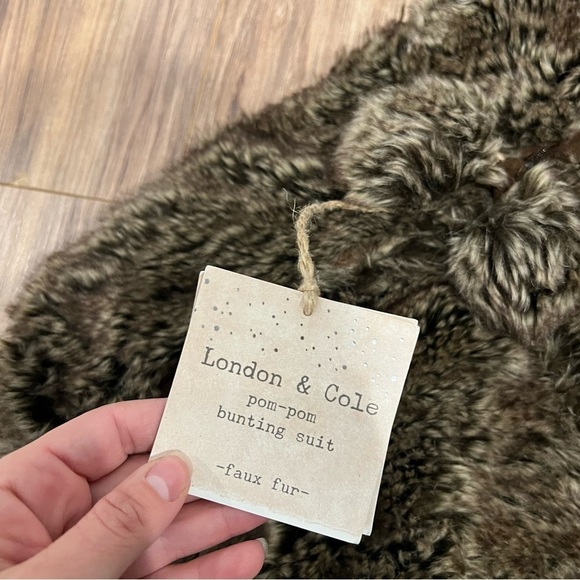 NWT London & Cole Pom Pom bunting faux fur suit - Picture 7 of 9
